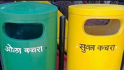 स्वच्छ महाराष्ट्र अभियानासाठी धुळे शहरात विद्यार्थ्यांच्या मदतीने जनजागृती