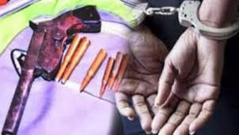 जळगाव : चोपड्यात 4 गावठी कट्ट्यासह 10 जिवंत काडतूस हस्तगत