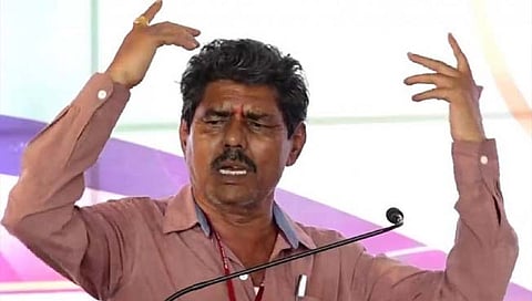 चांगल्या कामासाठी मिळालेला अधिकारी राजकीय पुढाऱ्यांमुळे टिकत नाही : भास्करराव पेरे पाटील