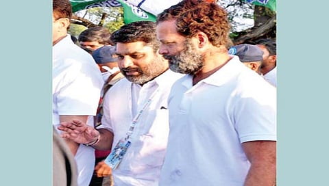 खा. राहुल गांधी यांच्याकडून आ. सतेज पाटील यांच्या ‘एलईडी स्क्रीन रथ’ चे कौतुक