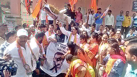 स्वातंत्र्यवीर सावरकरांच्या जन्मभूमीत बंद ; राहुल गांधी यांच्या वक्तव्याचा निषेध