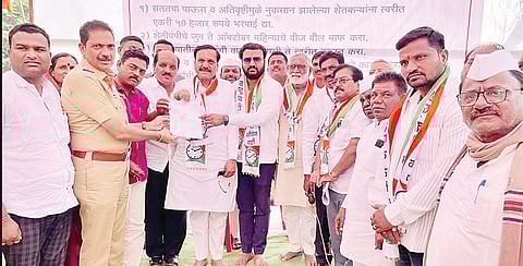 श्रीगोंदा : सरकारला शेतकर्यांचे देणे-घेणे नाही; शेतकरी प्रश्नांवर राष्ट्रवादी काँग्रेसचे आंदोलन