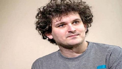 क्रिप्टोकरन्सी एक्स्चेंज एफटीएक्सचे सीईओ सॅम बँकमन-फ्रॉइड यांच्या संपत्तीत 24 तासात 14.6 अब्ज डॉलर्सची घट