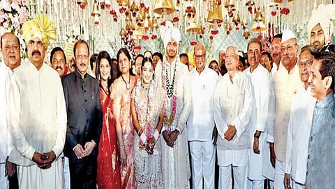 इस्लामपूर : प्रतीक पाटील-अलिका यांचा विवाह थाटात