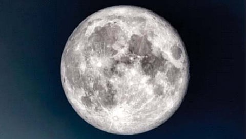 आता थेट चंद्रावरच ‘इक बंगला बने न्यारा…’