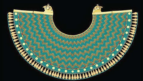 तुतानखामेनच्या मकबर्यातील हरवलेल्या दागिन्याचा शोध