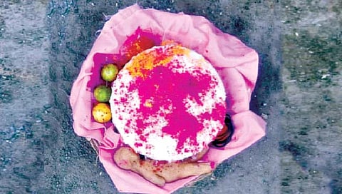 कोल्हापूर : ग्रामपंचायत निवडणूक : परडी, लिंबू अन् जागोजागी उतारे