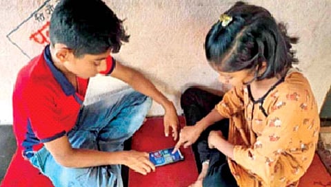 समाजभान : महाराष्ट्रातील गावं का होताहेत ‘डिग्लोबलाईज’?