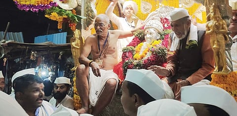 आळंदी : अलंकापुरीत रंगला माउलींचा रथोत्सव; माउलींच्या नामघोषात वारकरी दंग