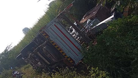 जालना: चारचाकीच्या धडकेत दुचाकीस्वार ठार; १ गंभीर जखमी