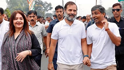 Bharat Jodo Yatra : पूजा भट्ट राहुल गांधींसोबत भारत जोडो यात्रेत झाली सहभागी