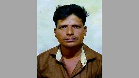 बीड: शेतात पाणी देताना सर्पदंशाने शेतकऱ्याचा मृत्यू