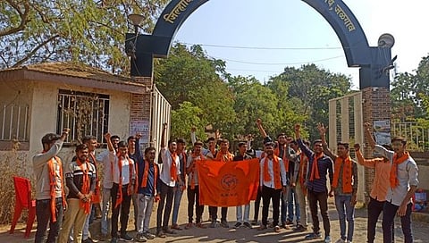 जळगाव : श्रध्दाच्या मारेकऱ्याला फाशी द्या; ‘अभाविप’चे आंदोलन