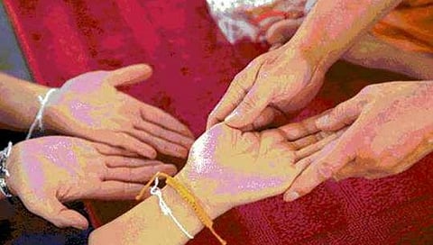 भविष्य पाहणे,www.pudhari.news