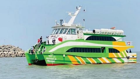 रायगडच्या पर्यटनाला मिळणार वॉटर टॅक्सीचा आधार