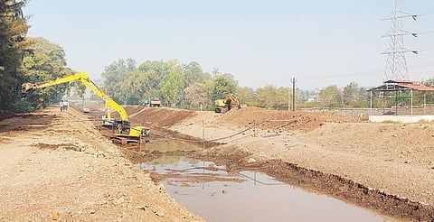 बारामती : निरा डावा कालव्याच्या दुरुस्तीचे काम निम्म्यावर