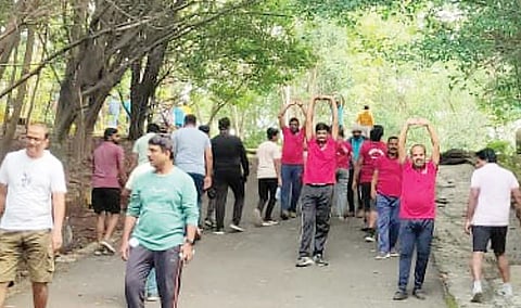 पिंपरी : दुर्गा टेकडी हाऊस फुल ! व्यायामप्रेमींची सकाळ-संध्याकाळ होतेय गर्दी