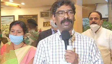 Hemant Soren : बेकायदेशीर खाण प्रकरणी झारखंडचे मुख्यमंत्री हेमंत सोरेन यांना ईडीचे समन्स