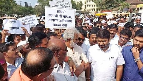 Kolhapur : कोल्हापुरात गायरान अतिक्रमणप्रश्नी सर्वपक्षीय महामोर्चा (व्हिडीओ)