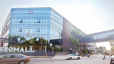 पुणे : ‘मल्टिलेव्हल पार्किंग’ आठवडाभरात; विमानतळावर इलेक्ट्रॉनिक्स यंत्रणेची अंतिम चाचणी सुरू