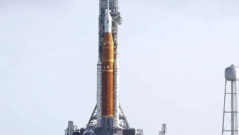 Nasa Artemis 1 Launch : मून मिशनसाठी आर्टेमिस 1 यशस्वीरित्या लाँच, 50 वर्षानंतर चंद्रावर पाठवले…