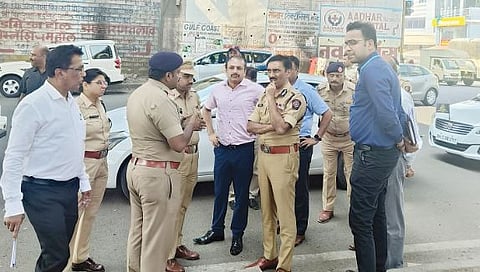…अन् आयुक्त उतरले रस्त्यावर; वाहतूक कोंडीवरील टीका पालिका आयुक्तांसह पोलिसआयुक्तांनीही घेतली मनावर