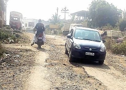 जेजुरी-धालेवाडी सोमवती पालखी मार्गाची दुरवस्था