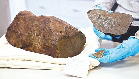 Valuable Stone : ऑस्ट्रेलियात सापडला 460 कोटी वर्षांपूर्वीचा दगड, सोन्यापेक्षाही अत्यंत मौल्यवान