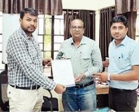 रस्तेप्रश्नी उद्योजकांच्या संघटना आक्रमक; चाकणमधील समस्यांबाबत मुख्यमंत्री, उपमुख्यमंत्र्यांना निवेदन