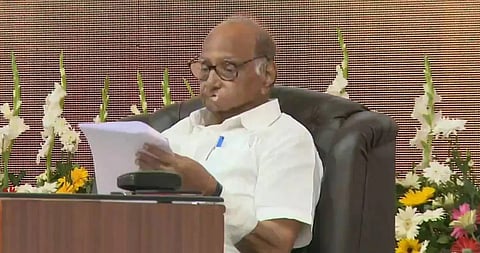 चेहऱ्यावर थकवा, हाताला बँडेज तरीही शरद पवार पक्षाच्या शिबिरात, पहिल्यांदाच सभेत फक्त पाच मिनिटे बोलले