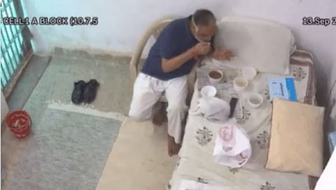 सत्येंद्र जैन तुरुंगात नाही रिसॉर्टमध्ये – तुरुंगात जैन यांना व्हीव्हीआयपी सुविधा, भाजपचा आरोप