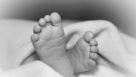 व्हॉटस्अॅप व्हिडीओ कॉलद्वारे महिलेची प्रसूती