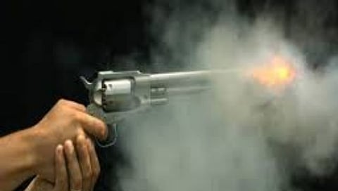 Crime News : अमेरिकेच्या फिलाडेफ्लिया येथे गोळीबार,10 जखमी