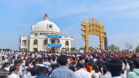 सांगली : गुगवाडमध्ये धम्मभूमीचे लोकार्पण; हजारोंनी घेतली बौद्ध धर्माची दीक्षा