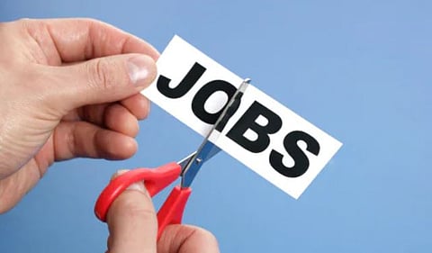 US company Layoff : उद्यापासून कामावर येऊ नका, अमेरिकेतील फर्निचर कंपनीनं २,७०० कर्मचाऱ्यांना नोकरीवरुन काढलं