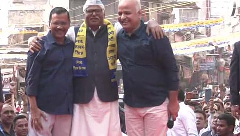 काँग्रेसचे माजी खासदार महाबल मिश्रा यांचा ‘आप’ मध्ये प्रवेश