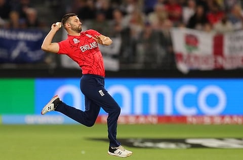 INDvsENG : वर्ल्ड कप सेमी फायनपूर्वी ‘हा’ गोलंदाज ‘अनफिट’! इंग्लंडचा दुसरा झटका