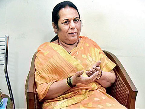 Neelam Gorhe : ठाकरे गट का सोडला? नीलम गोऱ्हे यांनी दिले उत्तर…