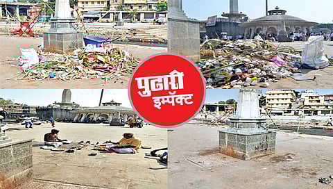 पंचवटी : छठपूजेनंतर गोदाघाट परिसरात स्वच्छता मोहीम राबविताना मनपासह छठपूजा समितीचे कार्यकर्ते व वॉटर ग्रेस कंपनीचे कर्मचारी. (छाया : गणेश बोडके)