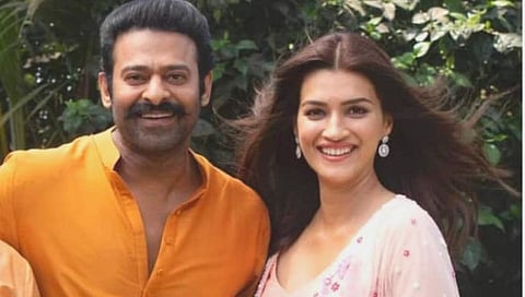 प्रभास- क्रिती लवकरच अडकणार लग्न बंधनात?; ‘आदिपुरुष’च्या सेटवर प्रपोज