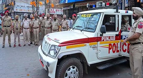 T20WC Final Match : पाकच्या समर्थनात घोषणा, बिहार-काश्मीरमधील विद्यार्थ्यांमध्ये तुंबळ हाणामारी