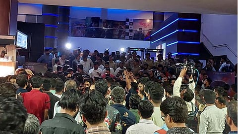 ठाणे : ‘हर हर महादेव’चा ‘मोफत शो’ दाखवून मनसेने दिले राष्ट्रवादीला आव्हान