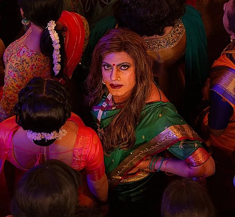 नवाजुद्दीनच्या ‘हड्डी’ चं नवीन पोस्टर पाहिलंत का? या अवतारात पाहून चाहतेही झाले अवाक