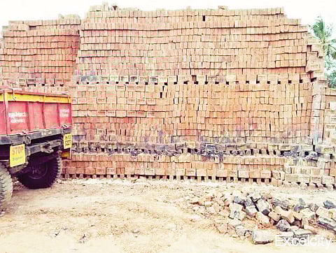 तेरा गावांत 41 बेकायदा वीटभट्ट्या ; नेवासा तालुक्यातील प्रकार