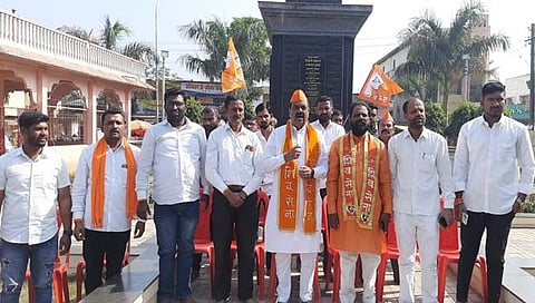 कोल्हापूर : राज्यपालांच्या निषेधार्थ मुरगूडमध्ये शिवसेनेचे आत्मक्लेश आंदोलन