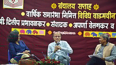नाशिक : प्रकट मुलाखतीत बोलताना अभिनेते
दिलीप प्रभावळकर.(छाया : हेमंत घोरपडे)