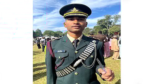 नाशिक : नांदगावचा प्रणव पाटील २२ व्या वर्षीच लेफ्टनंट !