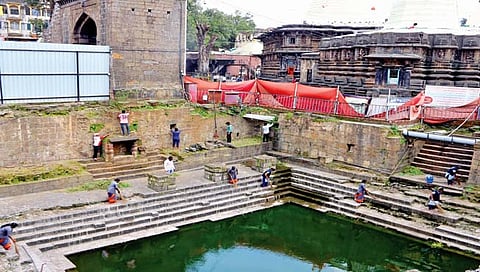 Manikarnika Kund