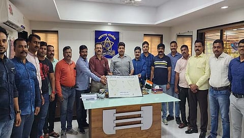 रायगड : मोलकरणीचा सव्वा तीन लाखांच्या दागिन्यांवर डल्ला