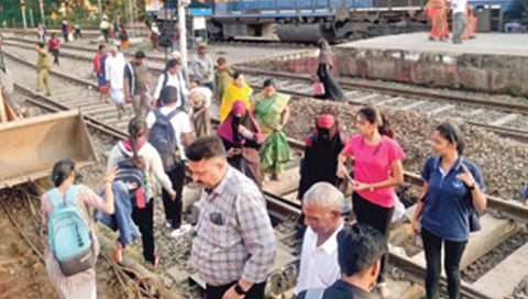 कोल्हापूर : पादचारी पुलाचा प्रश्न पुन्हा ऐरणीवर